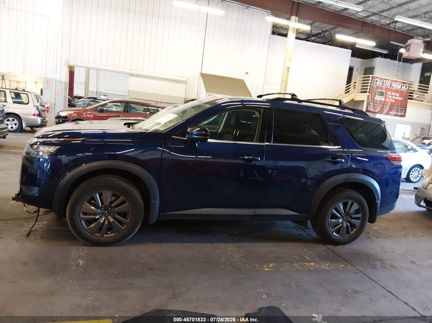 2023 NISSAN PATHFINDER SV 4WD · Фото 15