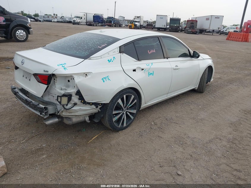 2019 NISSAN ALTIMA auction photo 4