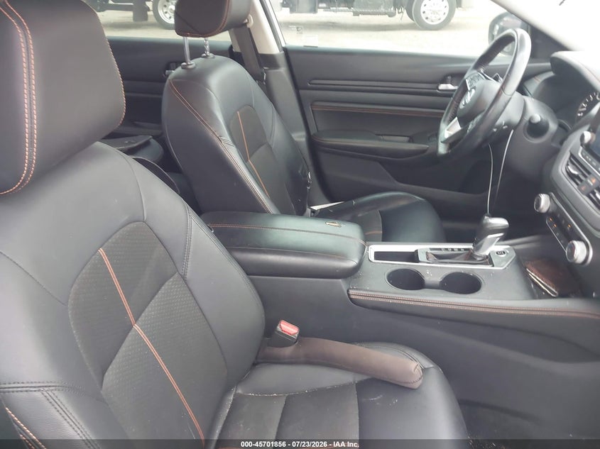 2019 NISSAN ALTIMA auction photo 5