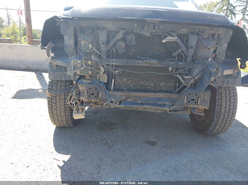 2012 NISSAN TITAN auction photo 6