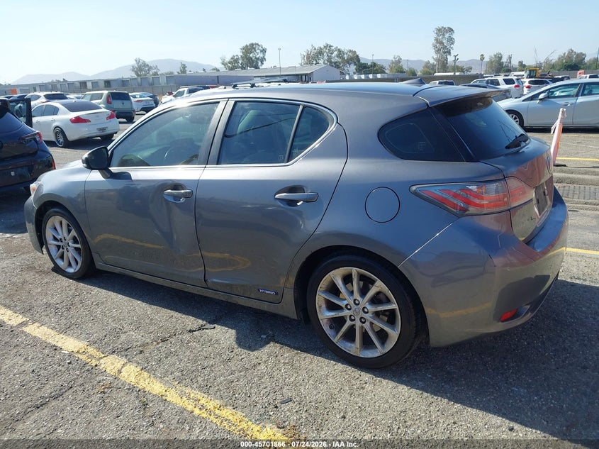 Vin: jthkd5bh3d2171962, lot: 46200494, lexus ct 200h 20133