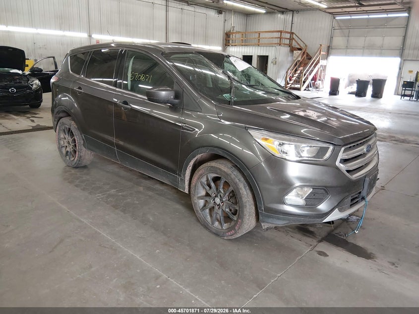 Vin: 1fmcu9g94hua82082, lot: 46200499, ford escape se 2017 img_1