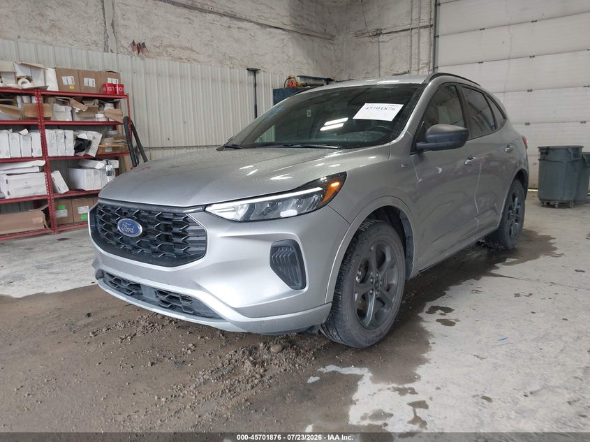 2023 FORD ESCAPE auction photo 2