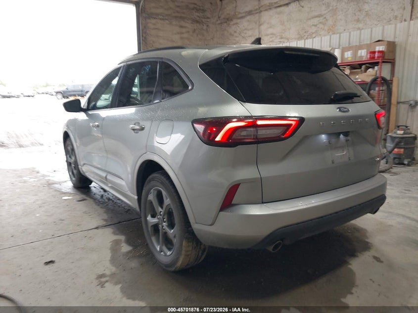 2023 FORD ESCAPE auction photo 3
