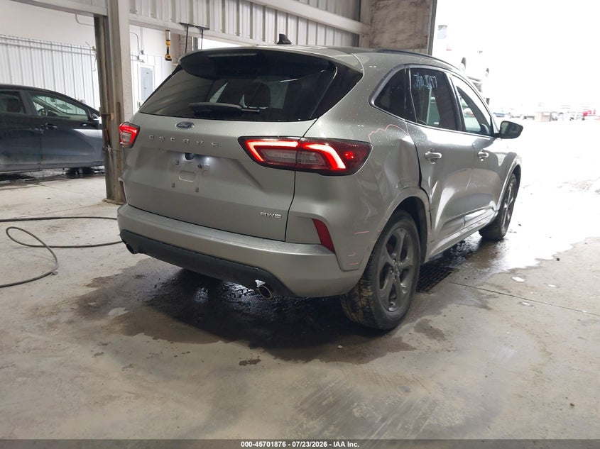 2023 FORD ESCAPE auction photo 4