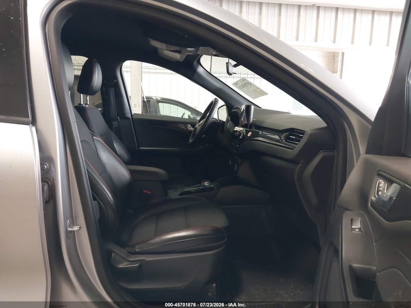 2023 FORD ESCAPE auction photo 5