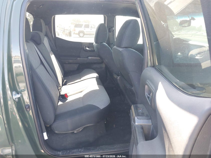 2022 TOYOTA TACOMA auction photo 8