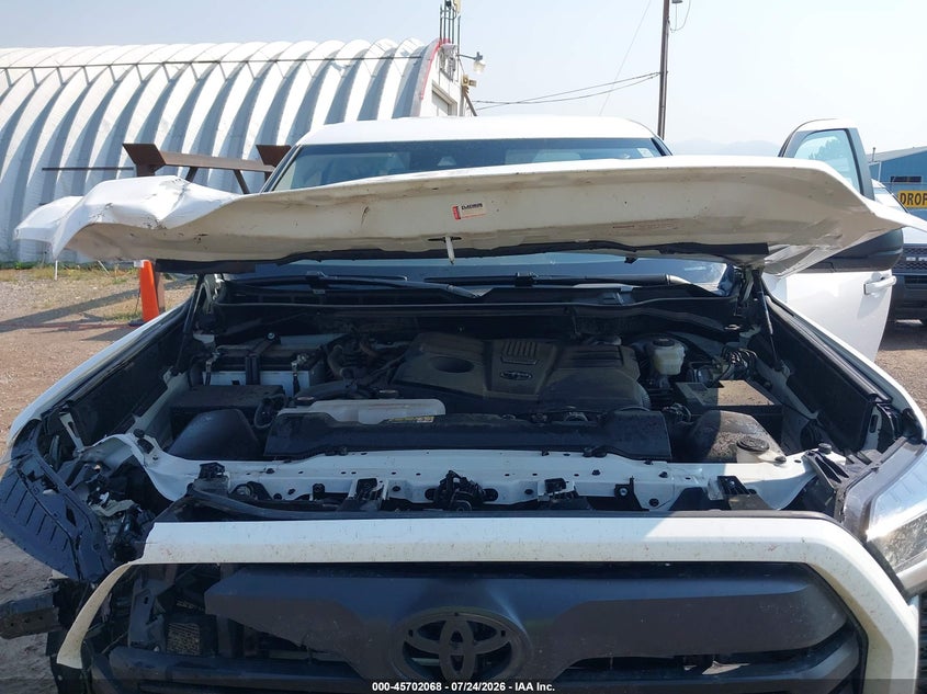 TOYOTA TUNDRA - zdjęcie 10