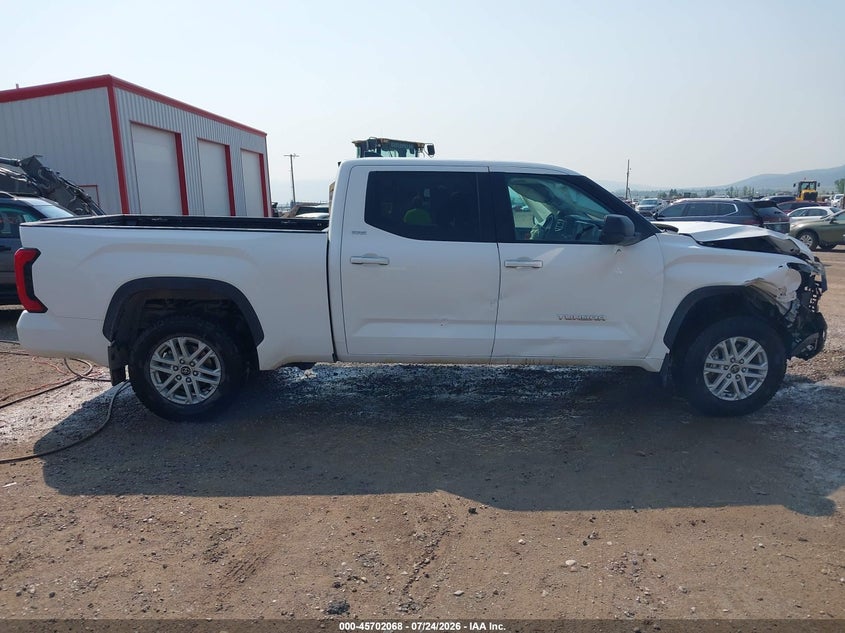 TOYOTA TUNDRA - zdjęcie 13