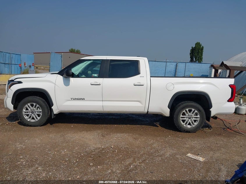 TOYOTA TUNDRA - zdjęcie 14