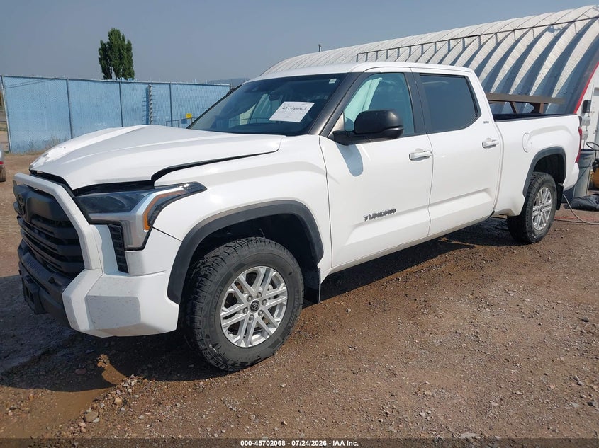 TOYOTA TUNDRA - zdjęcie 2