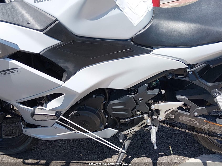 KAWASAKI EX500 2025