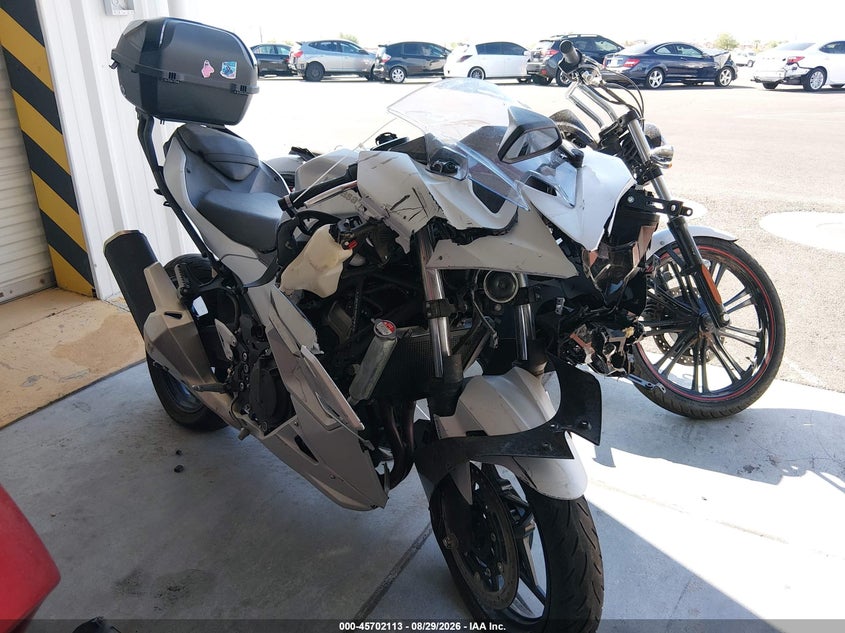 2025 KAWASAKI EX500 auction photo 1