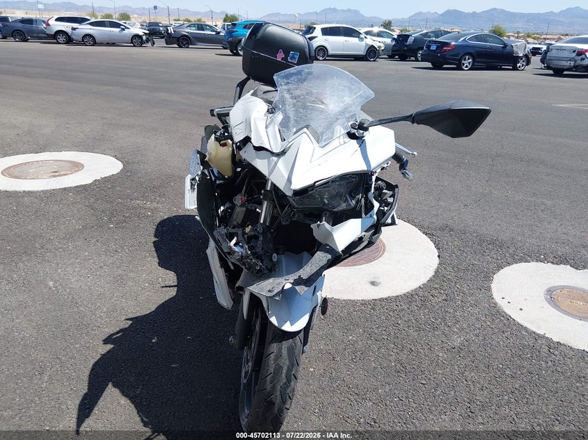 2025 KAWASAKI EX500 auction photo 5
