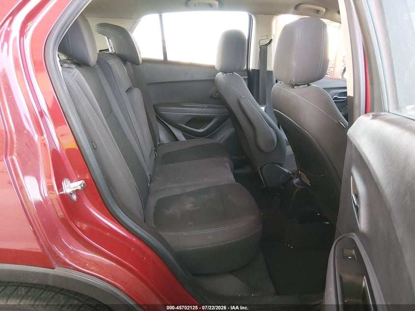 2015 CHEVROLET TRAX auction photo 8