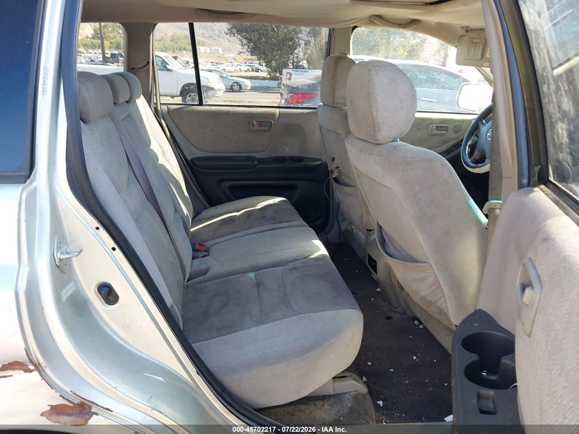 2002 TOYOTA HIGHLANDER auction photo 8