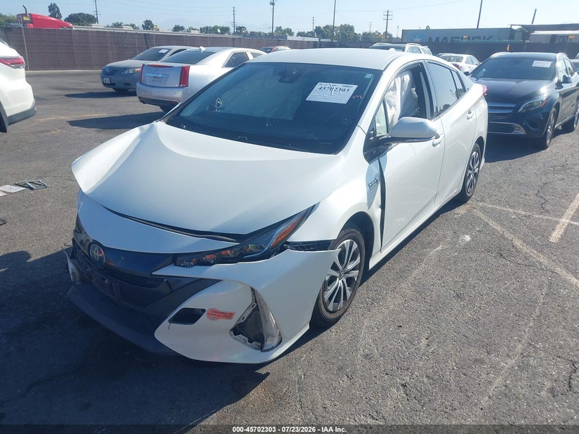 2020 TOYOTA PRIUS PRIME auction photo 2