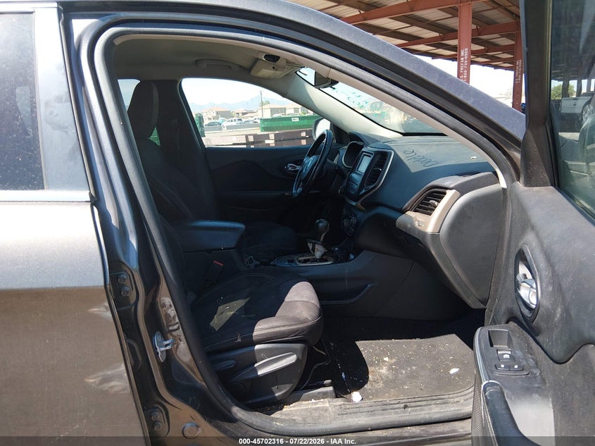 2015 JEEP CHEROKEE auction photo 5
