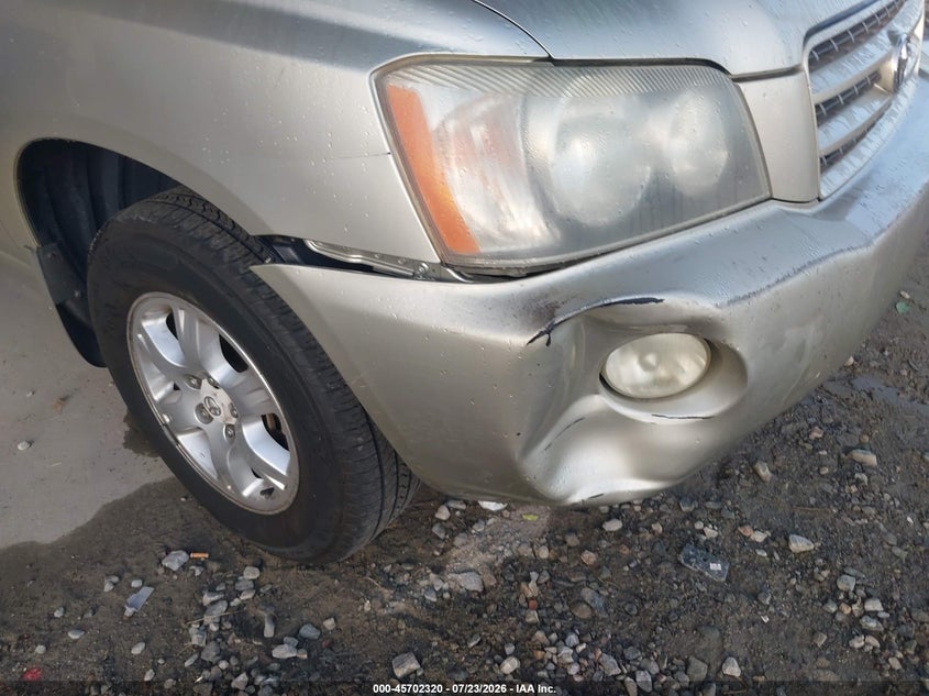2003 TOYOTA HIGHLANDER auction photo 6