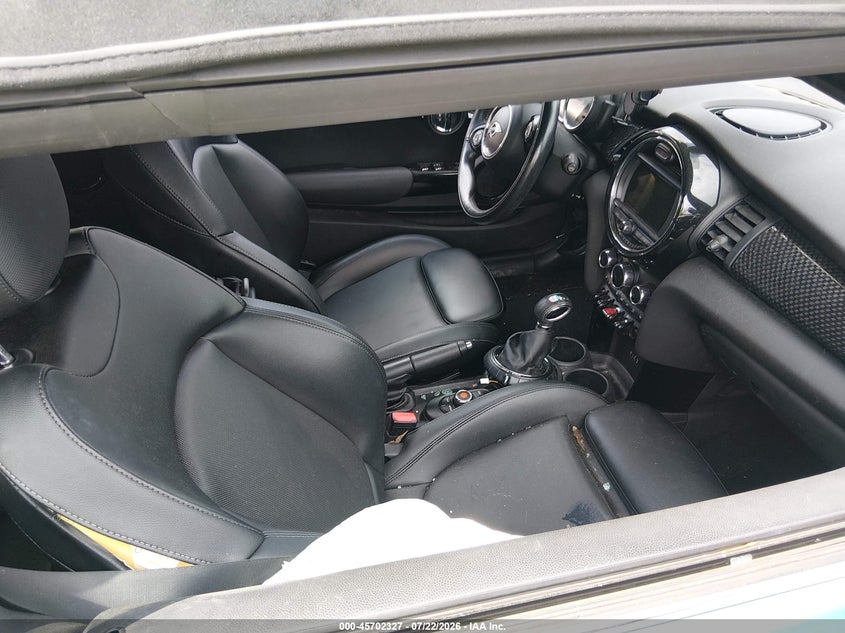 2017 MINI CONVERTIBLE auction photo 5
