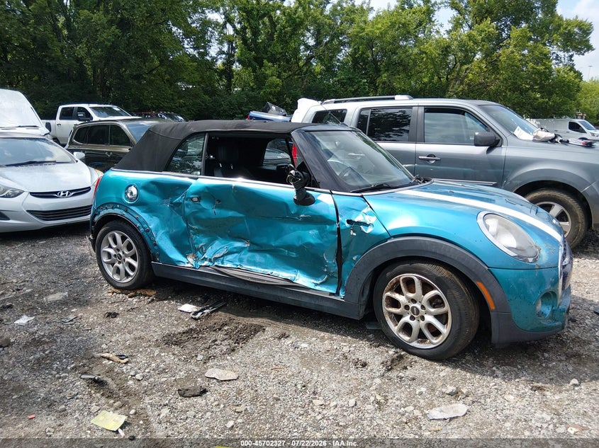 2017 MINI CONVERTIBLE auction photo 6