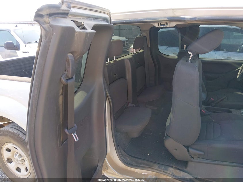 2017 NISSAN FRONTIER auction photo 8