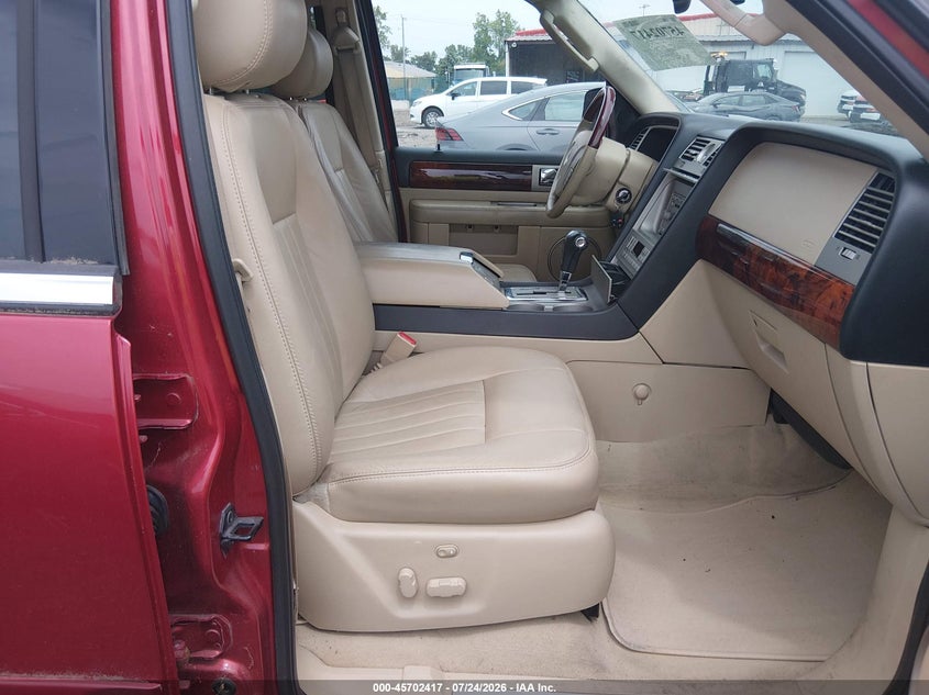 2005 LINCOLN NAVIGATOR auction photo 5