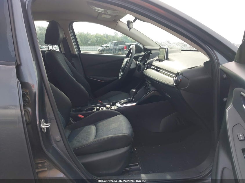 2017 TOYOTA YARIS IA auction photo 5