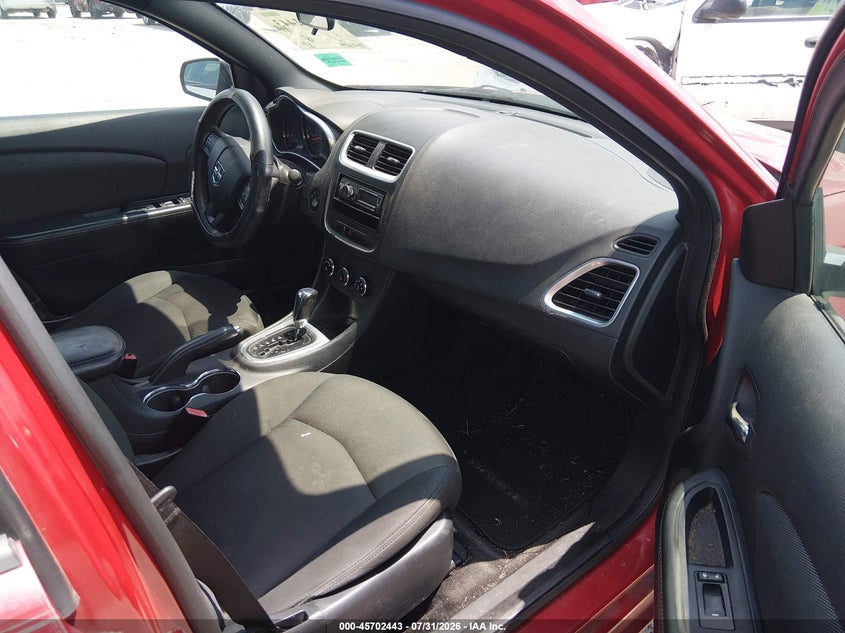 2013 DODGE AVENGER auction photo 5