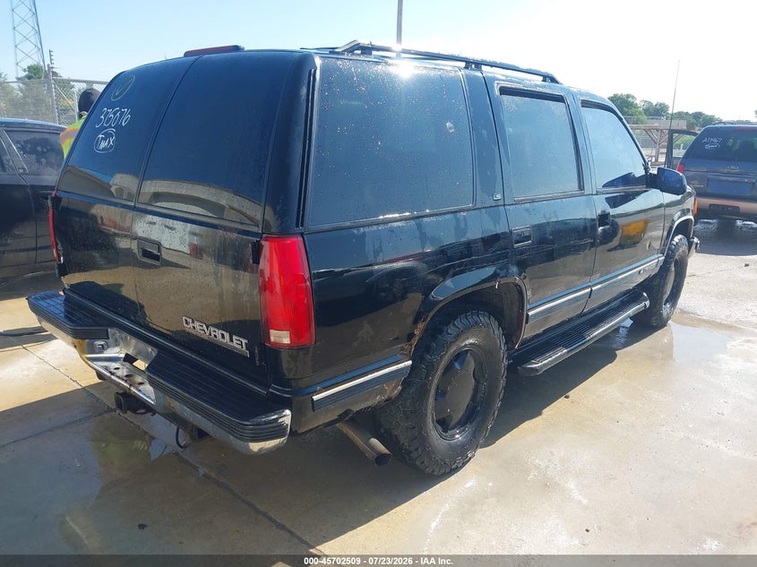 1998 CHEVROLET TAHOE auction photo 4