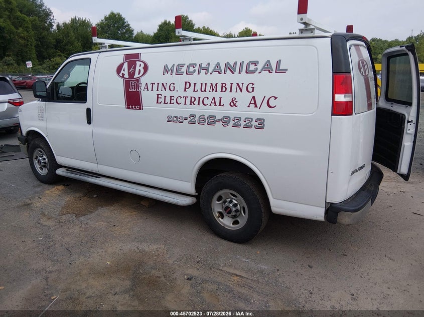 2017 GMC SAVANA 2500 auction photo 3