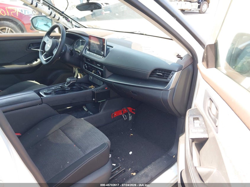 2022 NISSAN ROGUE auction photo 5