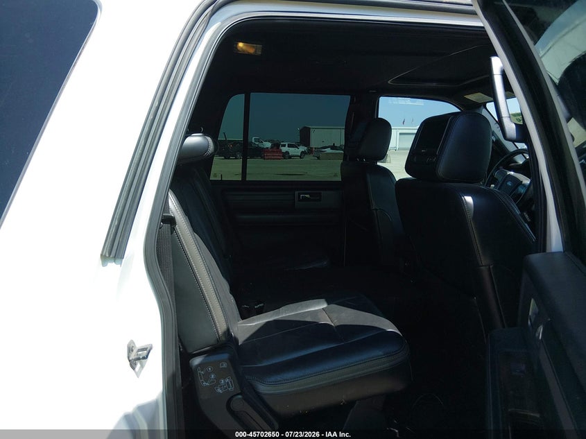 2015 FORD EXPEDITION EL auction photo 8