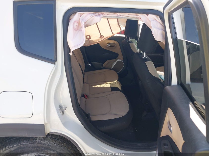 2017 JEEP RENEGADE auction photo 8