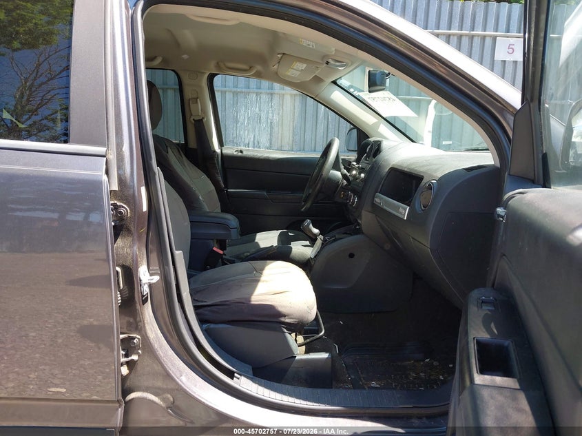 2016 JEEP COMPASS auction photo 5