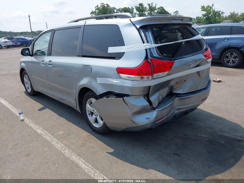 Vin: 5tdkk3dcxbs048842, lot: 46201433, toyota sienna le v6 20113