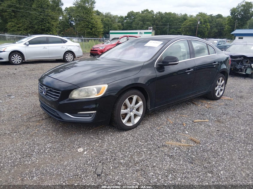 2016 VOLVO S60 auction photo 2