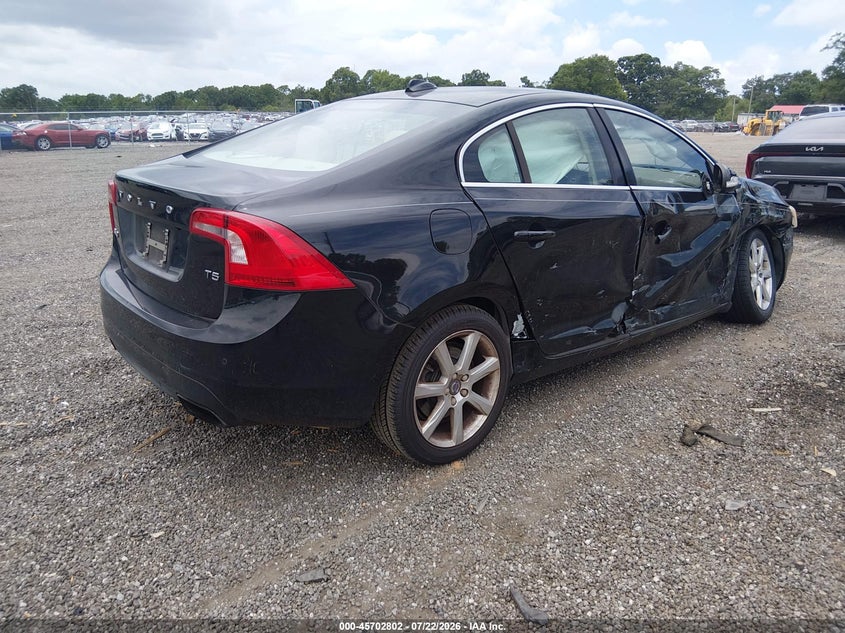 2016 VOLVO S60 auction photo 4