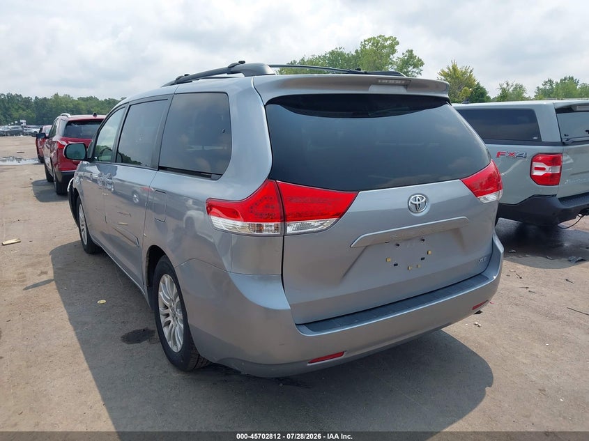 Vin: 5tdyk3dcxcs184660, lot: 46201468, toyota sienna xle v6 8 passenger 20123