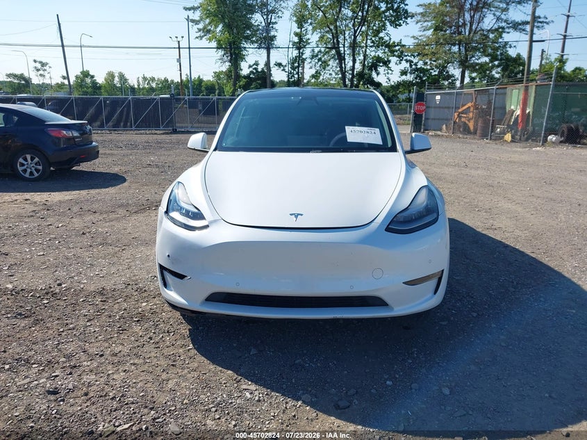 TESLA MODEL Y 2021 VIN 5YJYGDEEXMF188463