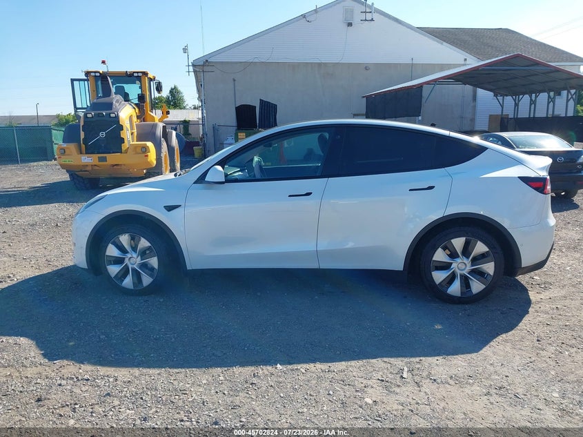 TESLA MODEL Y 2021 VIN 5YJYGDEEXMF188463