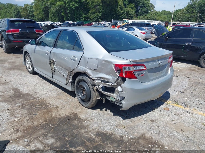 2014 TOYOTA CAMRY auction photo 3