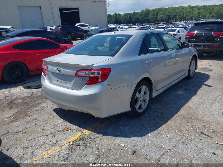 2014 TOYOTA CAMRY auction photo 4