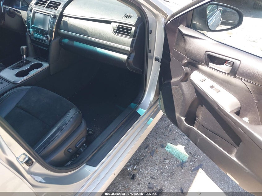 2014 TOYOTA CAMRY auction photo 5