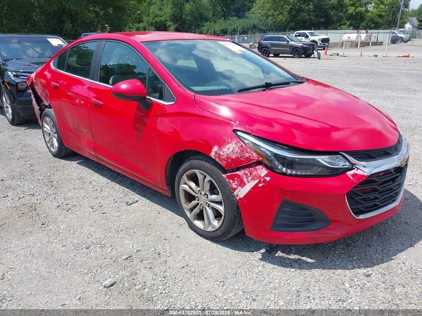 Vin: 1g1be5sm4k7114528, lot: 46201577, chevrolet cruze lt 2019 img_1