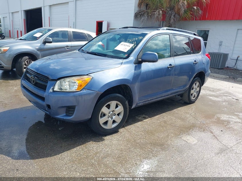 2011 Toyota RAV 4, Front End, IAAI, VIN 2T3ZF4DV6BW067736 — photo 2