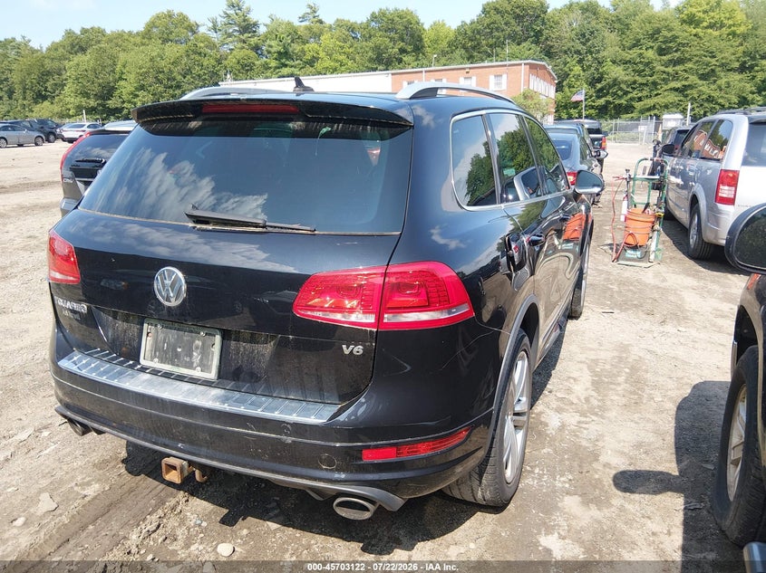 2014 VOLKSWAGEN TOUAREG auction photo 4