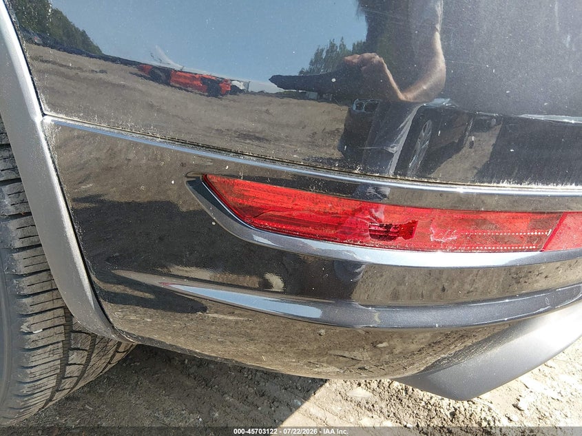 2014 VOLKSWAGEN TOUAREG auction photo 6