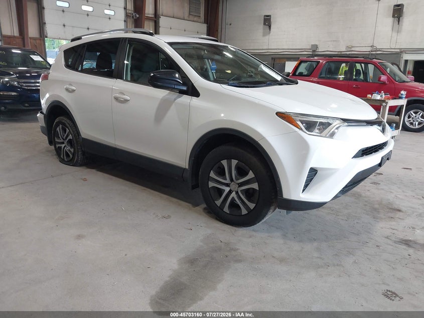 Vin: jtmbfrev4jj723118, lot: 46201816, toyota rav4 le 2018 img_1