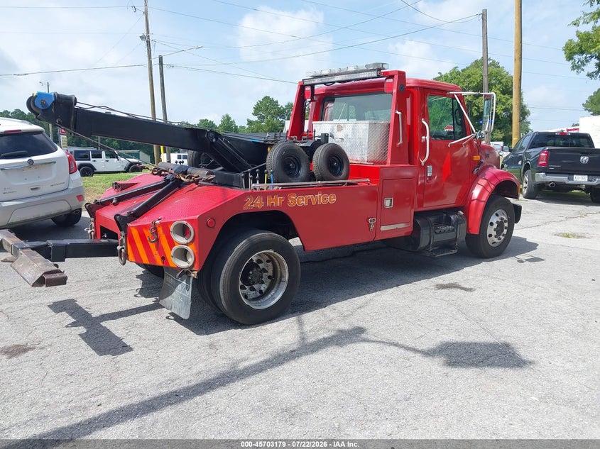 1996 INTERNATIONAL 4000 auction photo 4